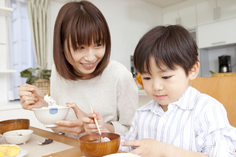khi bé không chịu ăn khi bé không chịu ăn